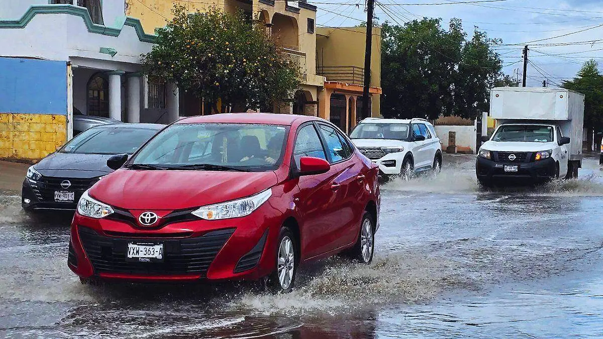 Clima lluvia hermosillo calle movilidad - Mike Acosta (22)