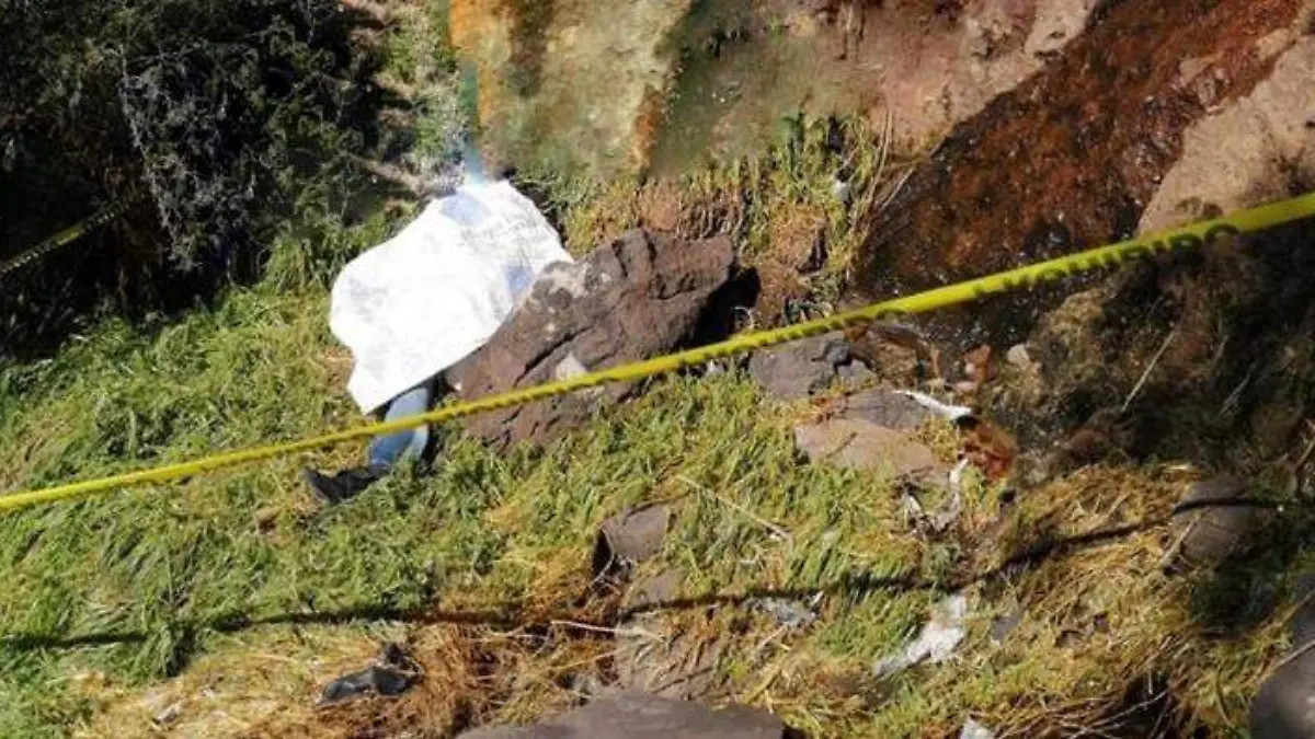 MUERTO EN BARRANCA