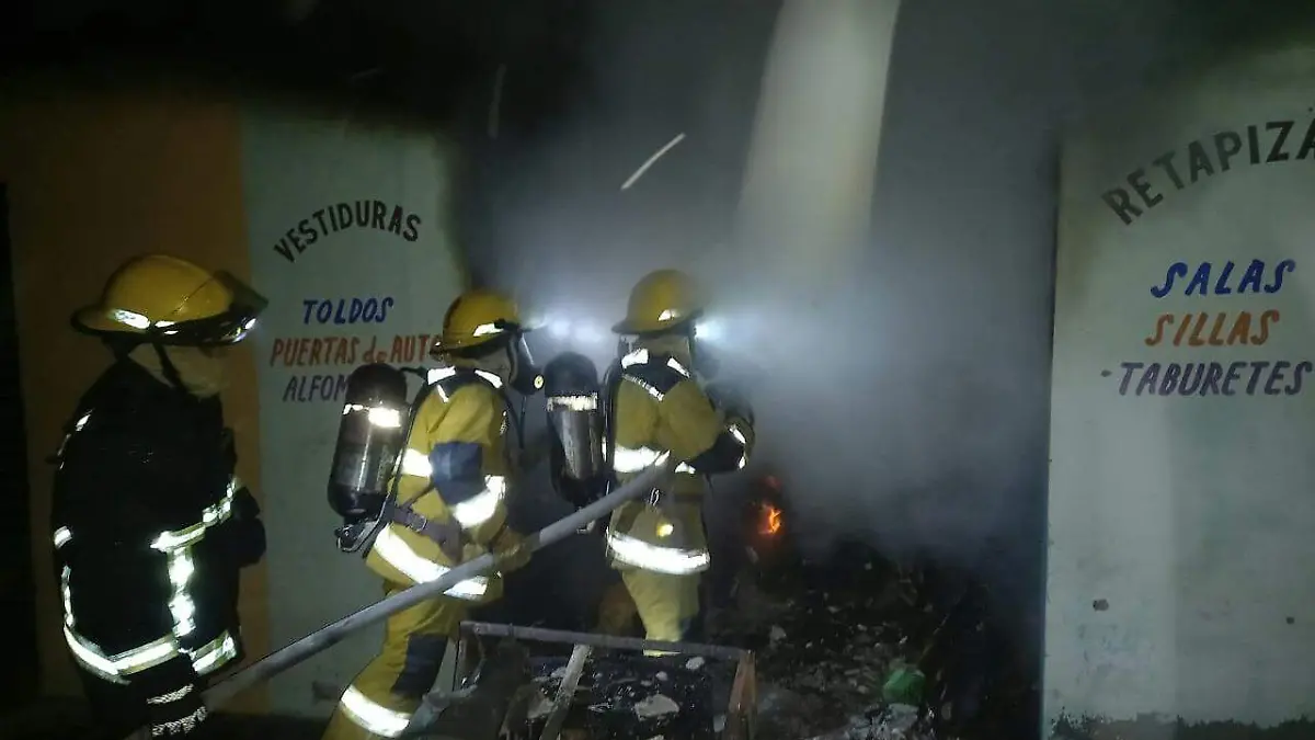 INCENDIO-Policía