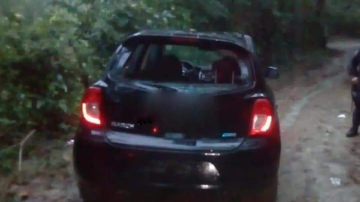 AUTO ABANDONADO