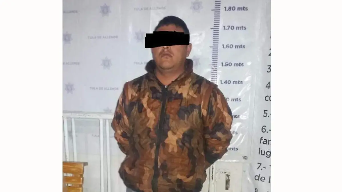 DETIENEN UNO