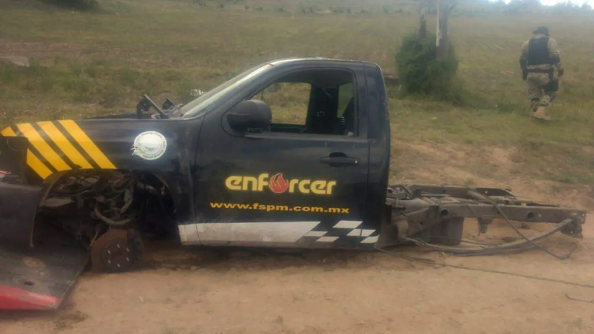 CAMIONETA DESVALIJADA