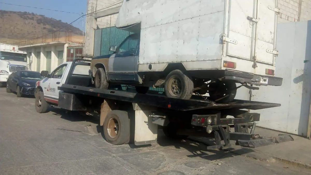 CAMIONETA RECUPERADA