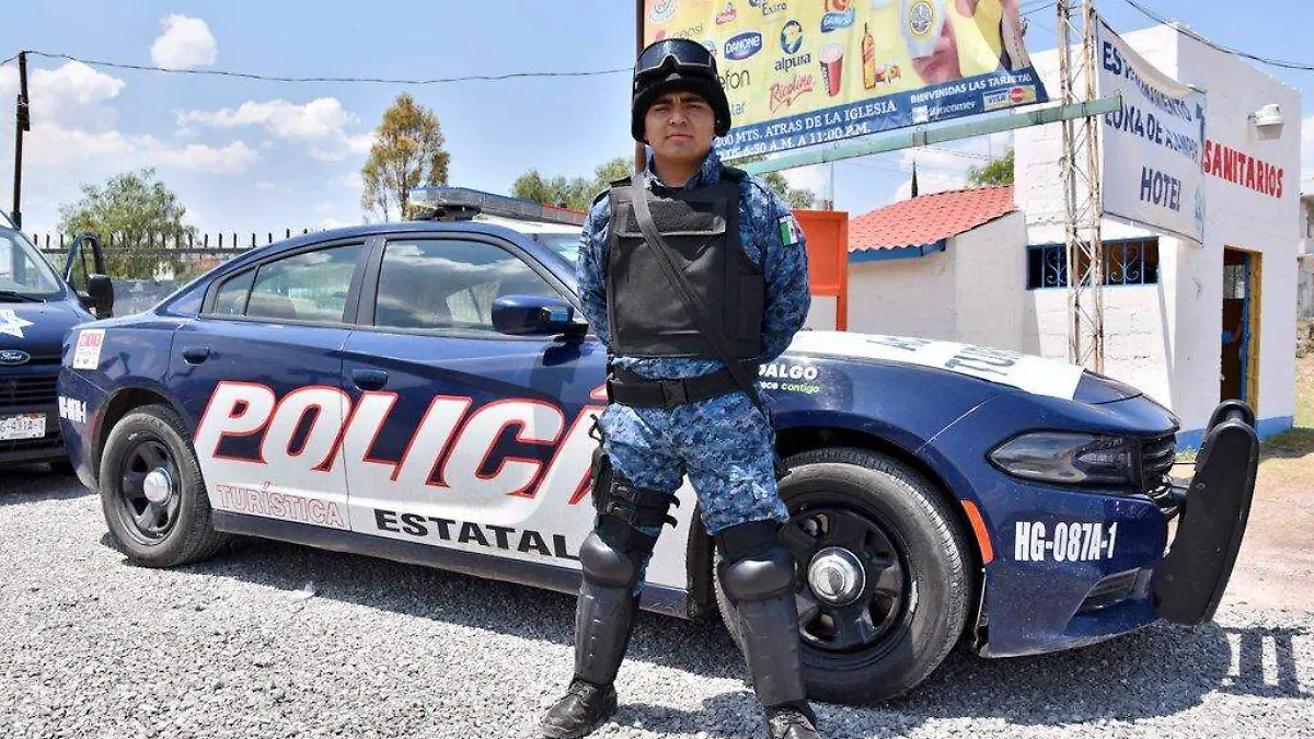 POLICÍA SEMANA SANTA