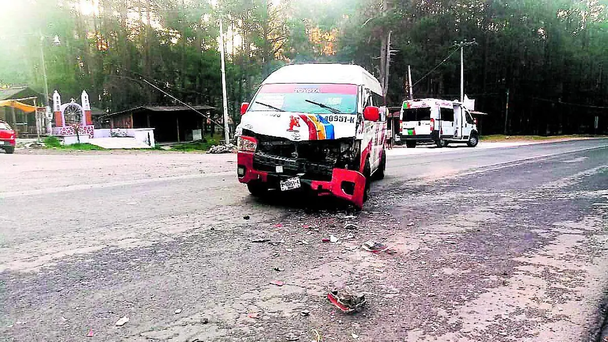 TULANCINGO CHOQUE CARRETERA FEDERAL (2)
