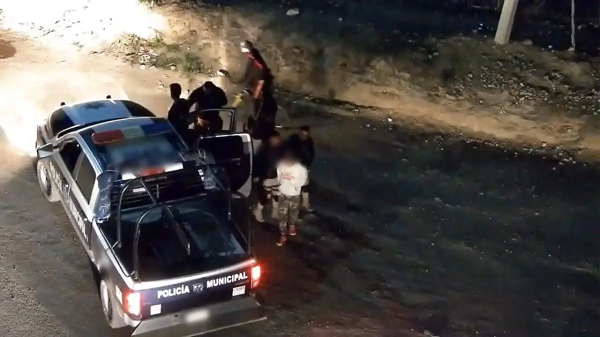 DETENIDO (2)