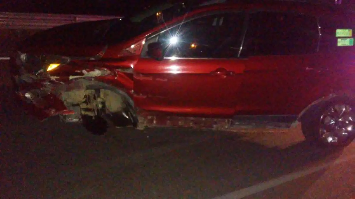 ACCIDENTE CAMIONETA (2)