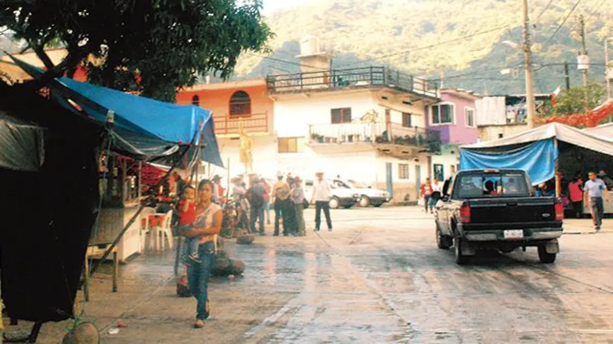 HUEHUETLA MULTILINGÜE (2) copia