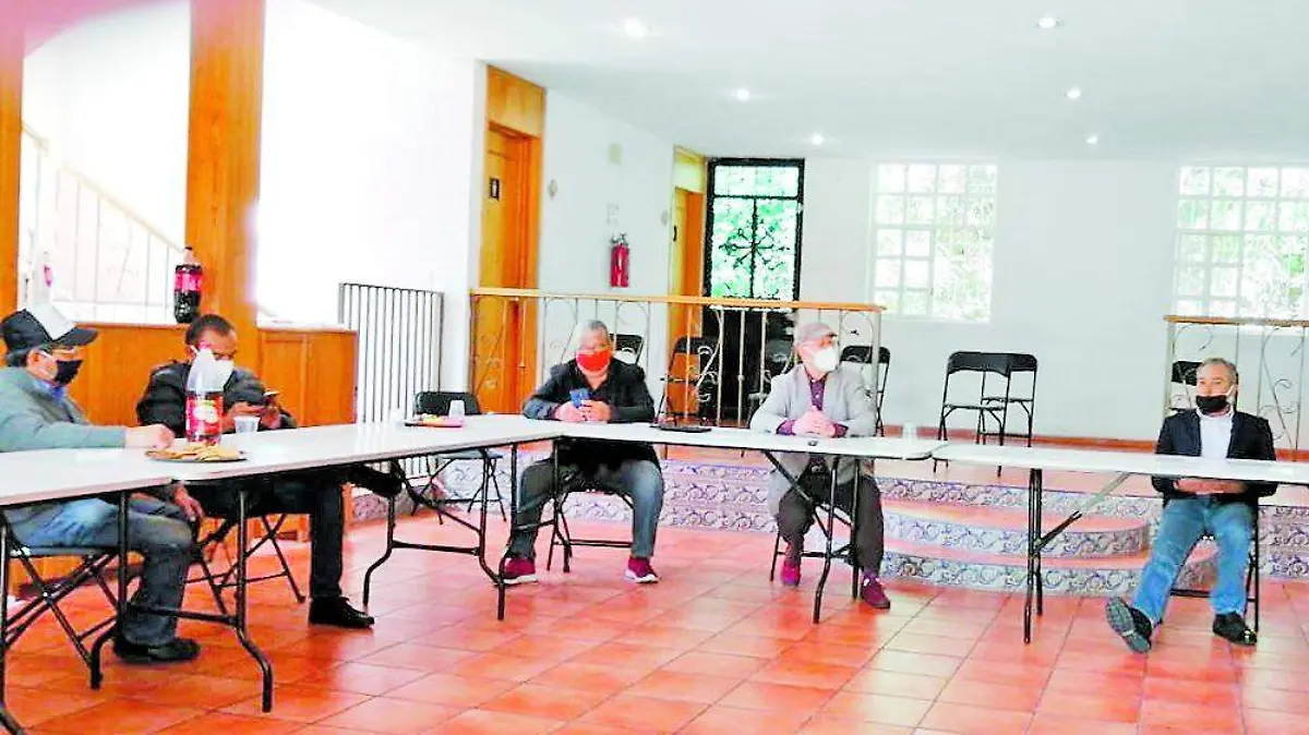 MORTENA CONTRA ARELY (1)_CMYK