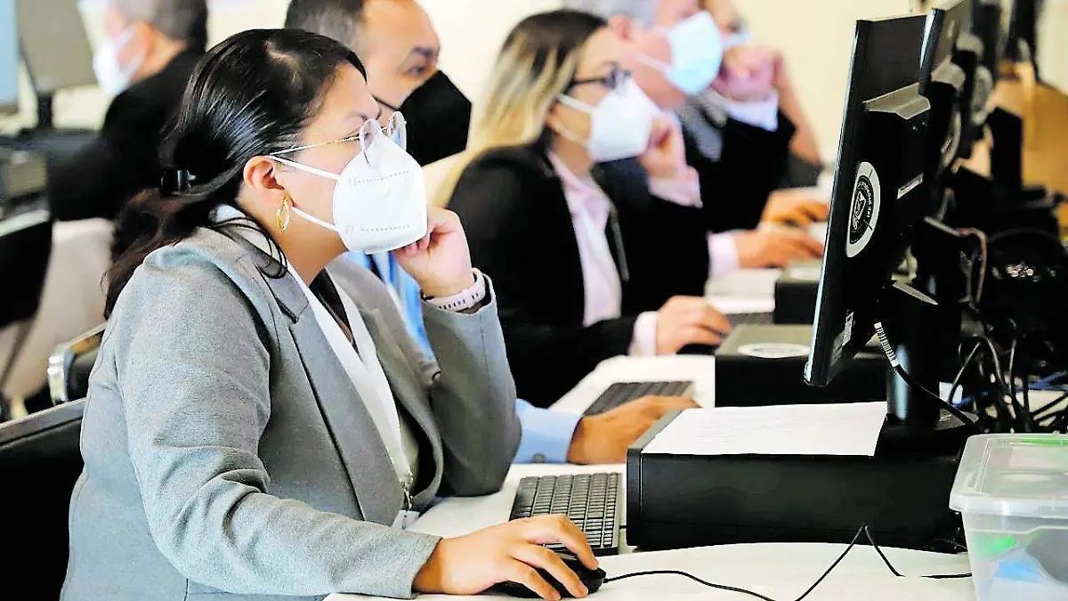 Cuartoscuro EMPLEADOS_CMYK