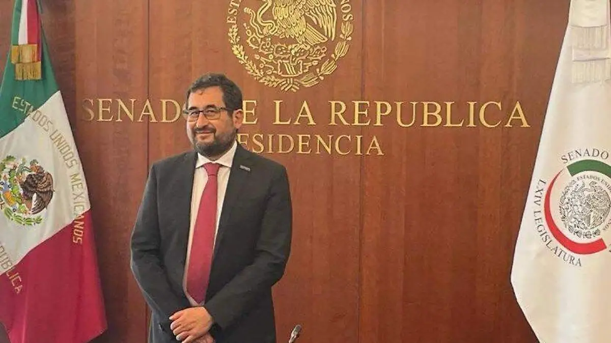 El senador morenista