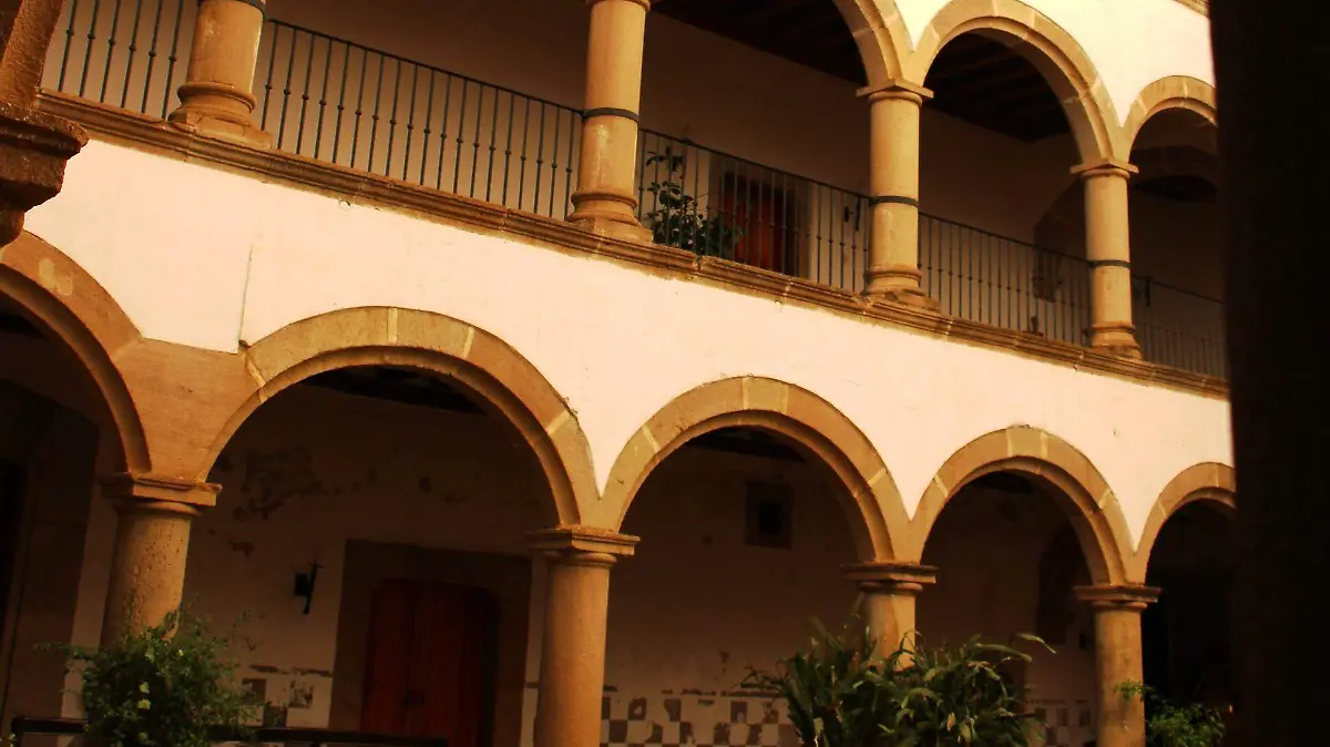 MANTENIMIENTO CLAUSTRO (3)