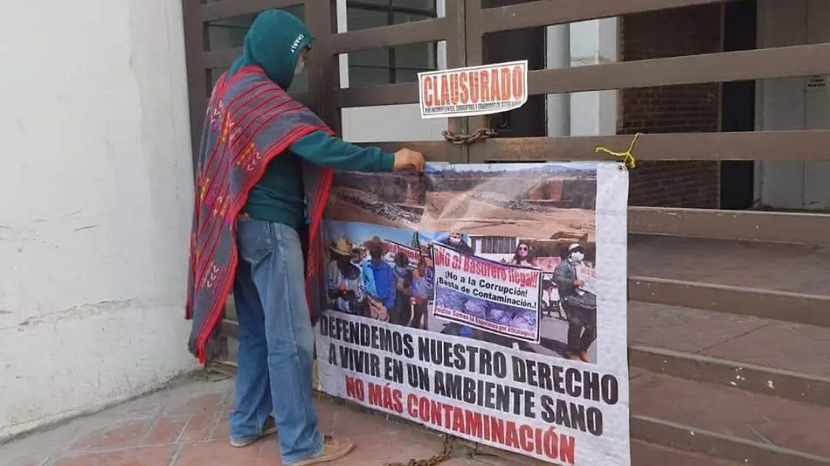 Vecinos toman alcaldía de Atitaliquia