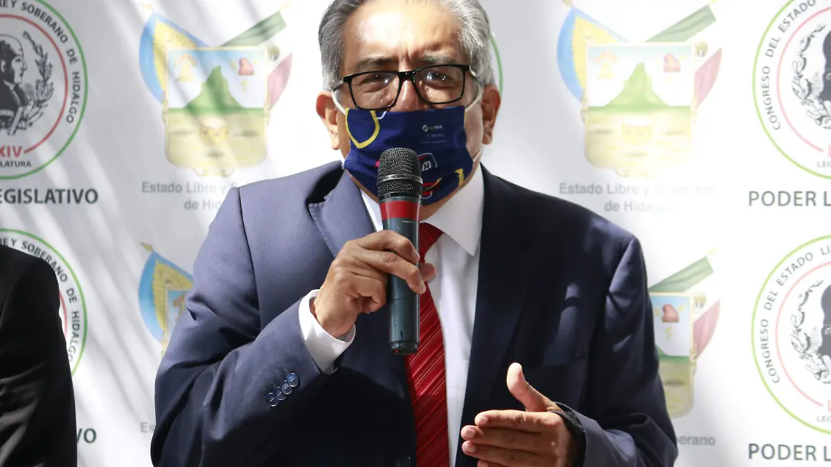 RODOLFO ATILANO F WEN(4)