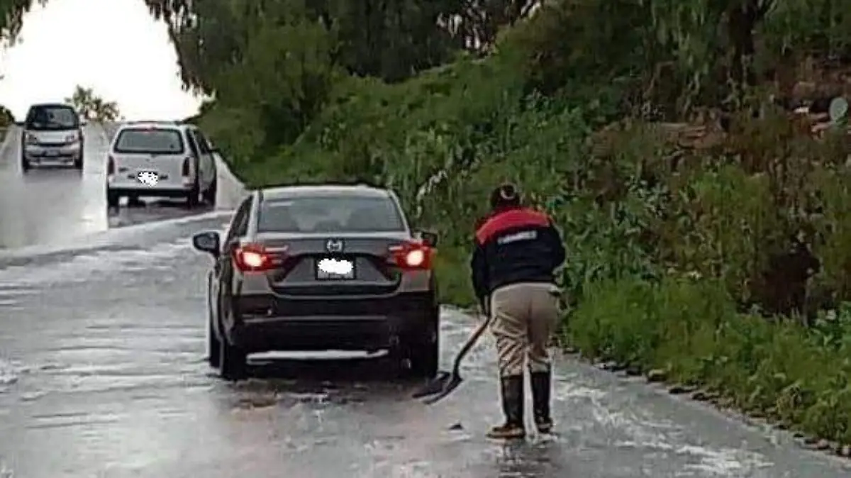 SE DESBORDÓ TRES
