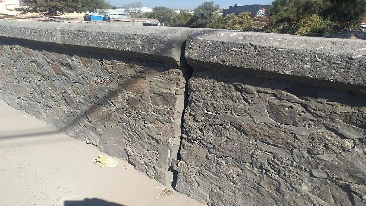 OBRA RETRASADA CUATRO