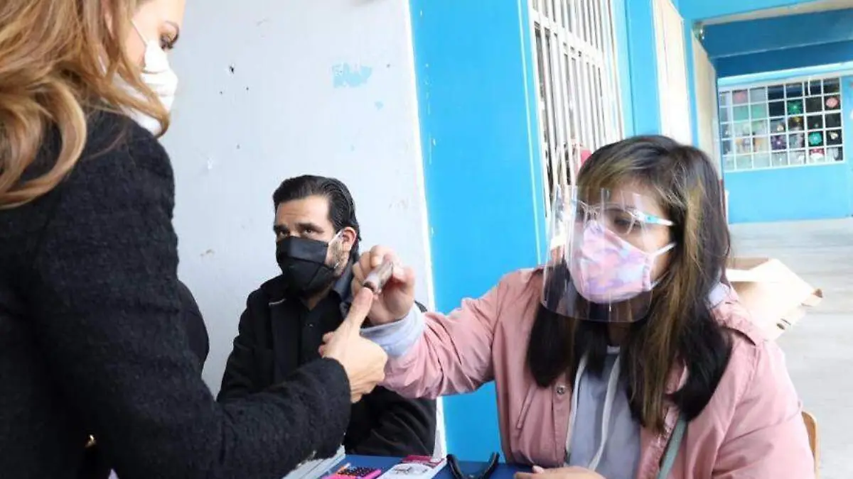 MOVIMIENTO FEMINISTA (2)