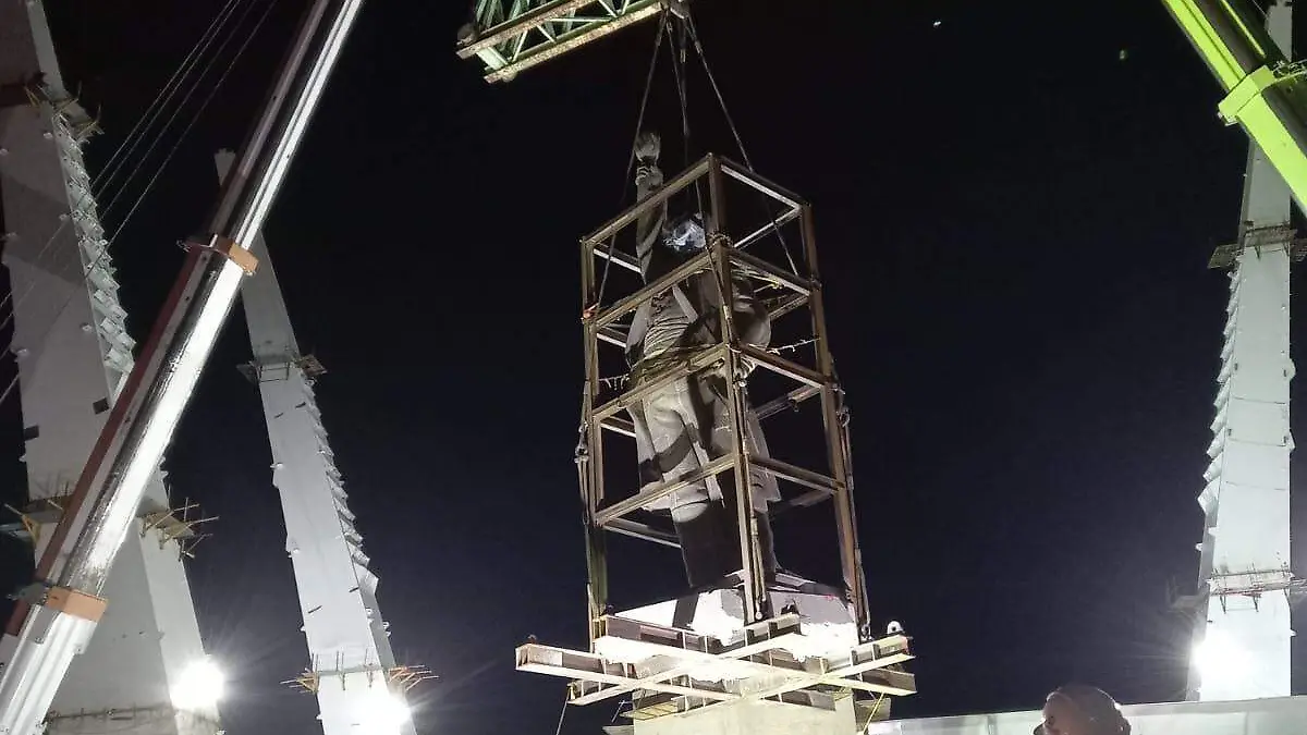 Nueva base alberga monumento a Miguel Hidalgo 5