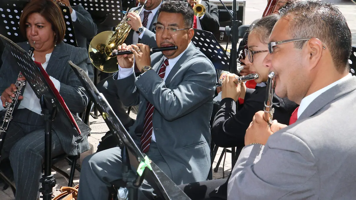 ORQUESTA F D´L´VEGA (1)