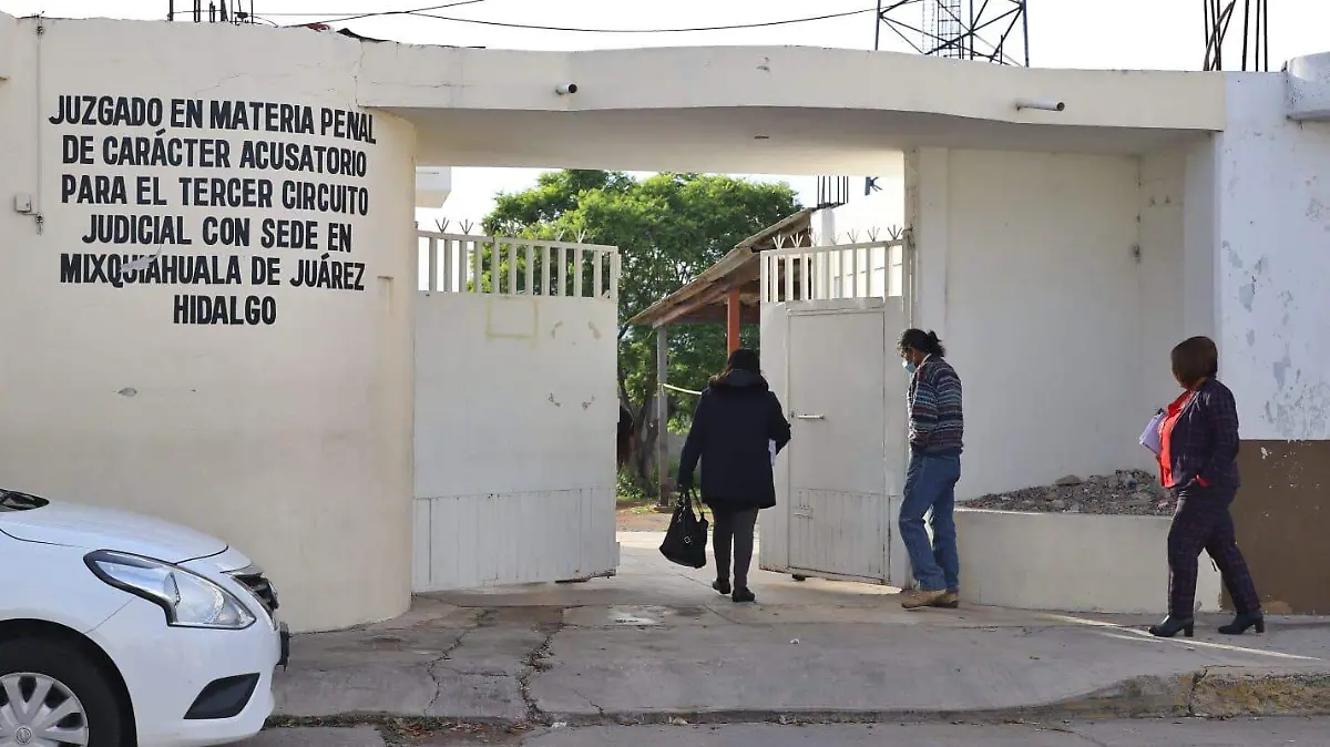 Expolicía