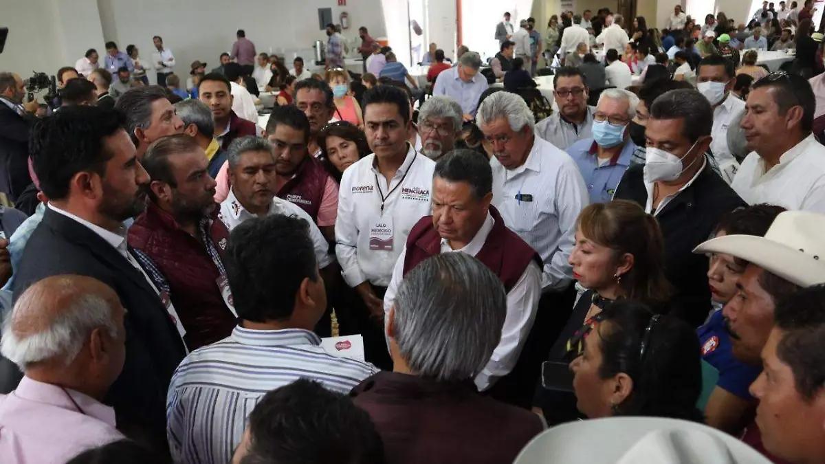 Menchaca02