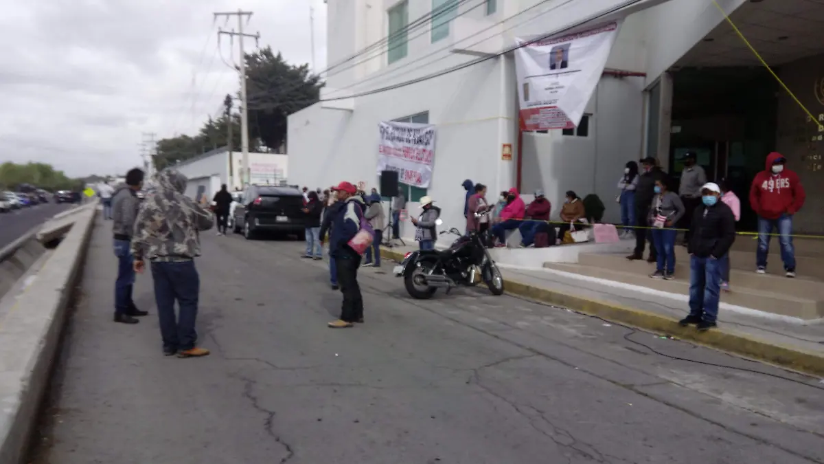 CHARRES F D L VEGA (42)