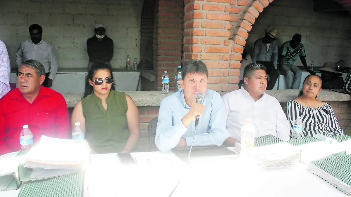 ALCALDES SE ADJUDICAN TRES_CMYK