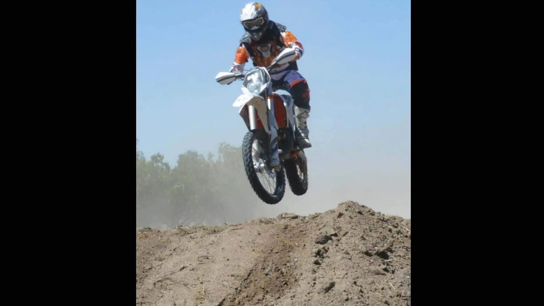 MOTOCROSS