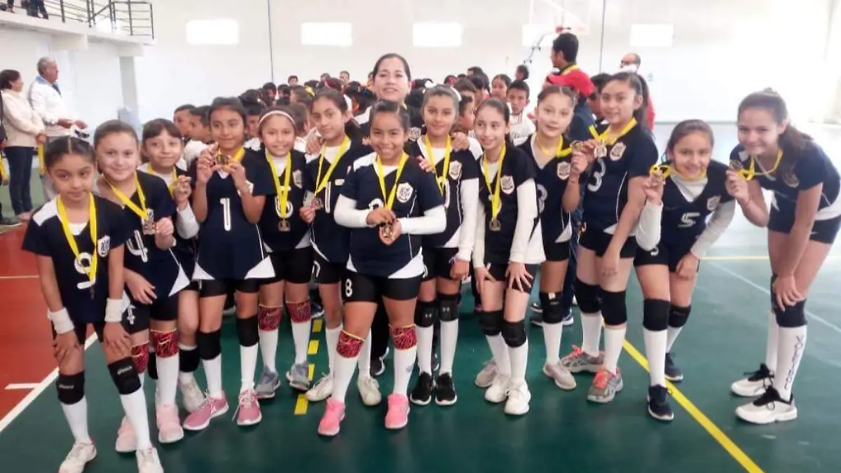 GANAN EQUIPOS DE VOLI DEPORTES (2)