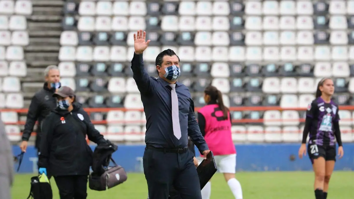 Cacho (1)