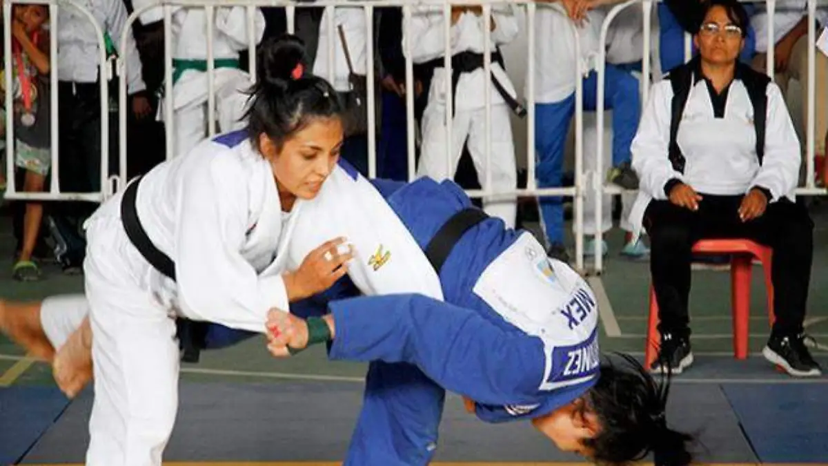 MAGALY B
