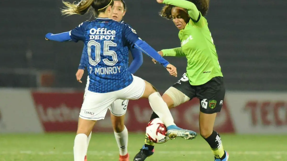 0D3EBBBD-B900-4695-A37C-7F833C6AD415