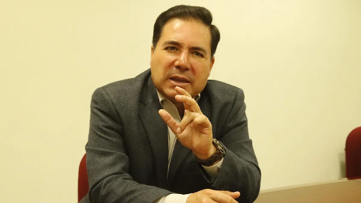 JAVIER BAÑOS.F WENDY  (5)