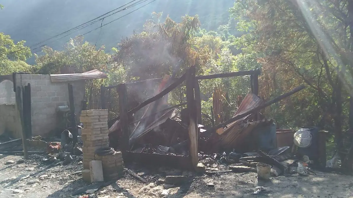 3E95DB44-4F9B-4E89-A98B-EC3EB1D53345