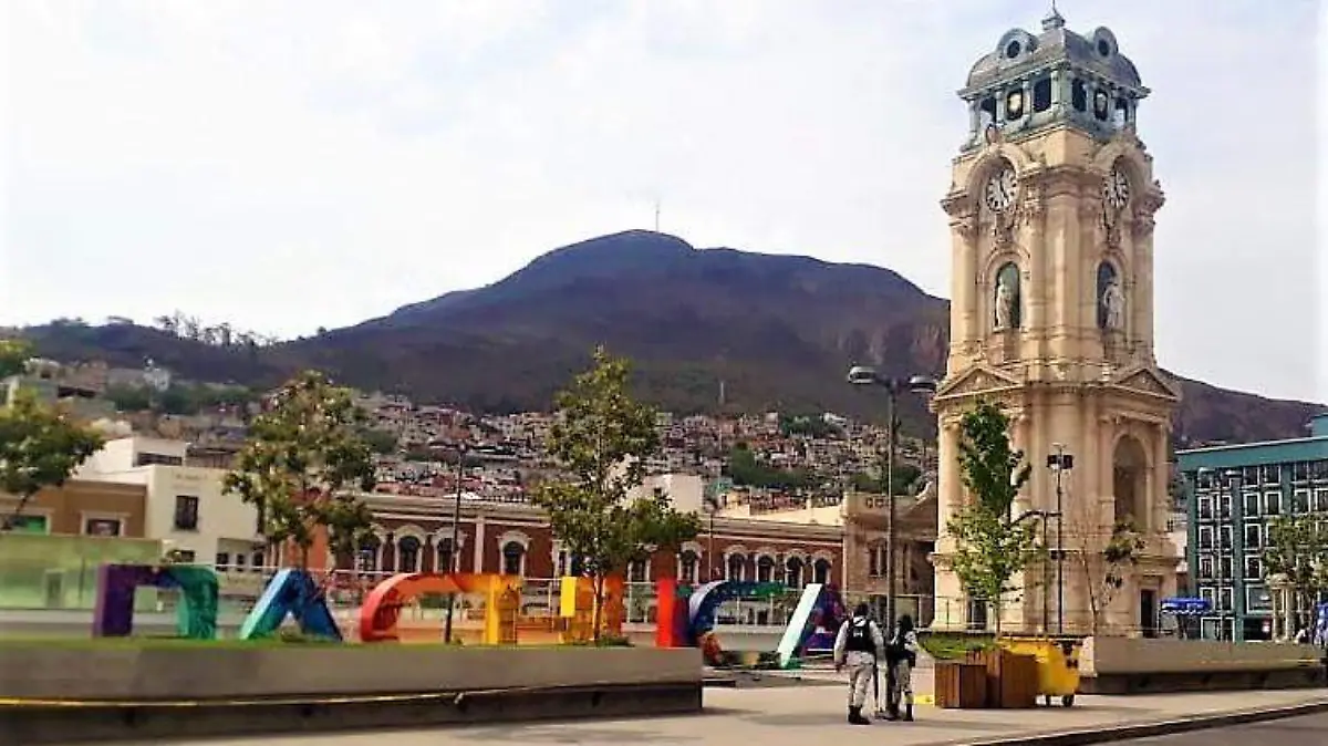 HOTELES