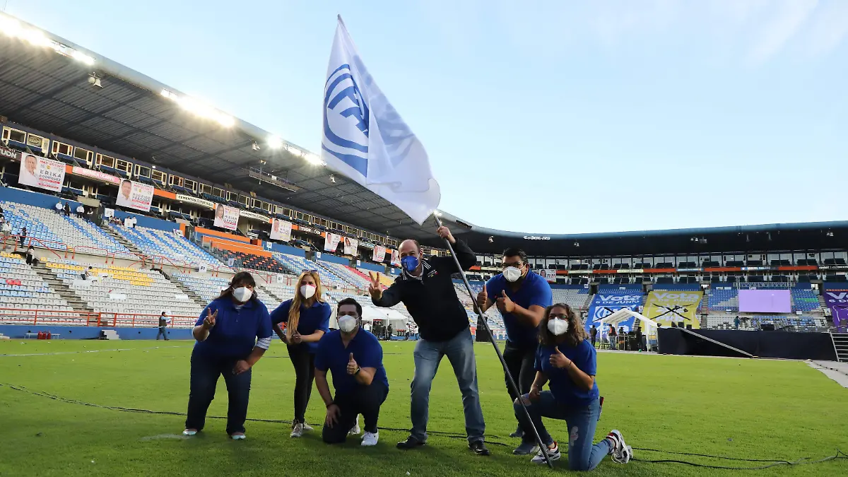 HAY MUJERES F BEG (1)