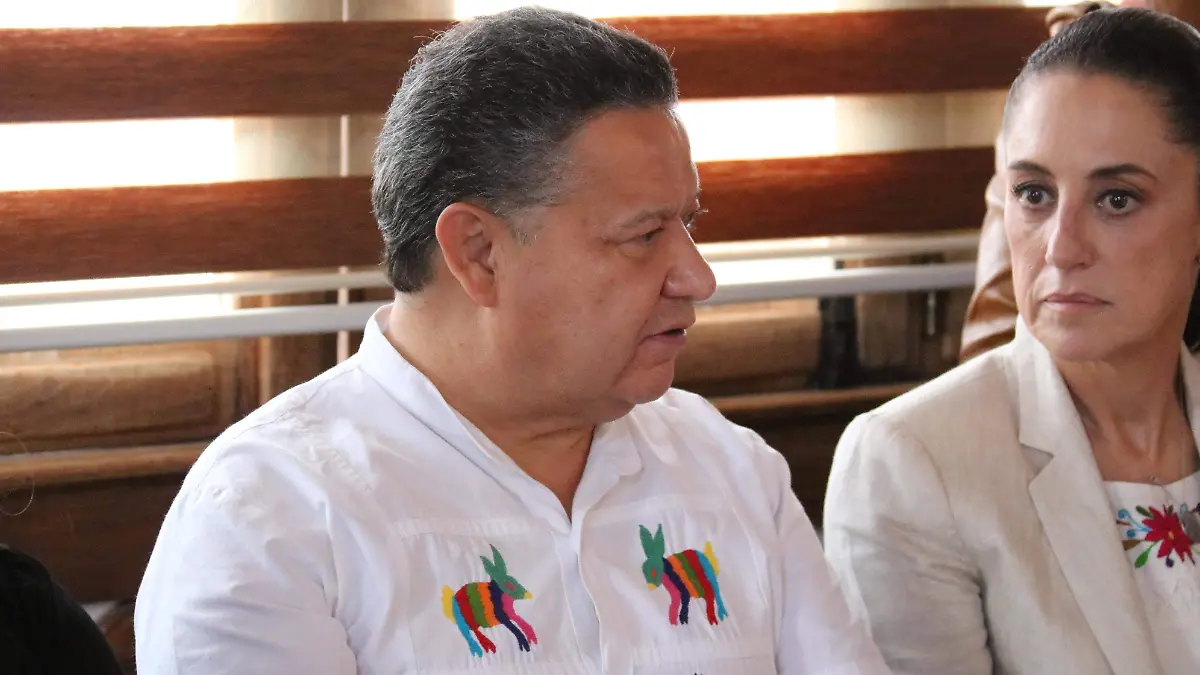 MENCHACA F WEN(2)
