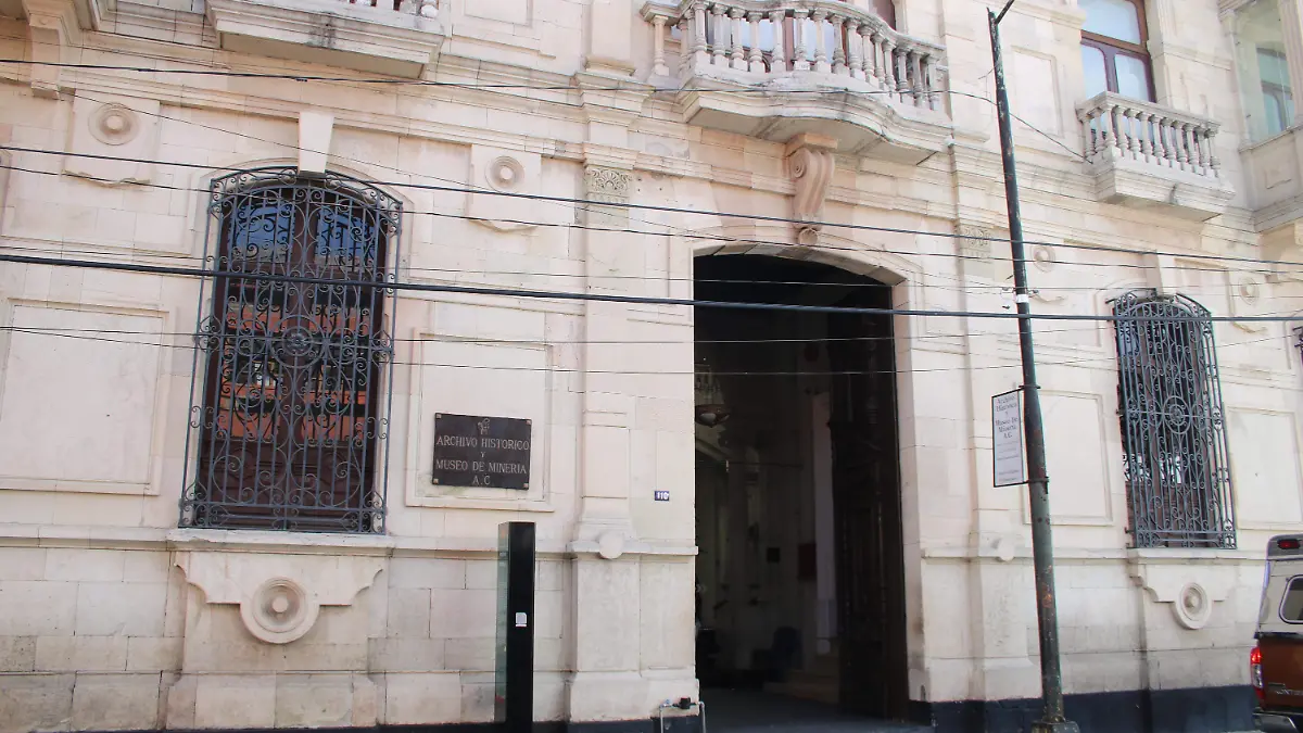 LLAMADA MUSEO