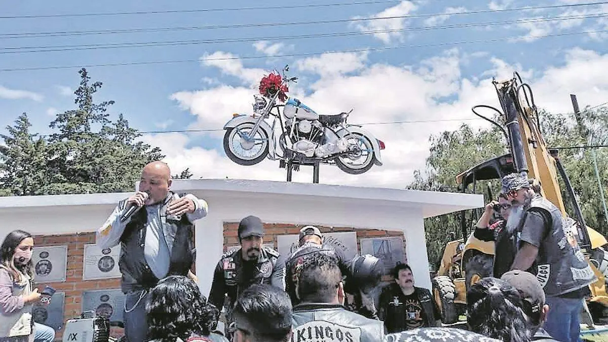 Monumento al motociclista en Tepeapulco