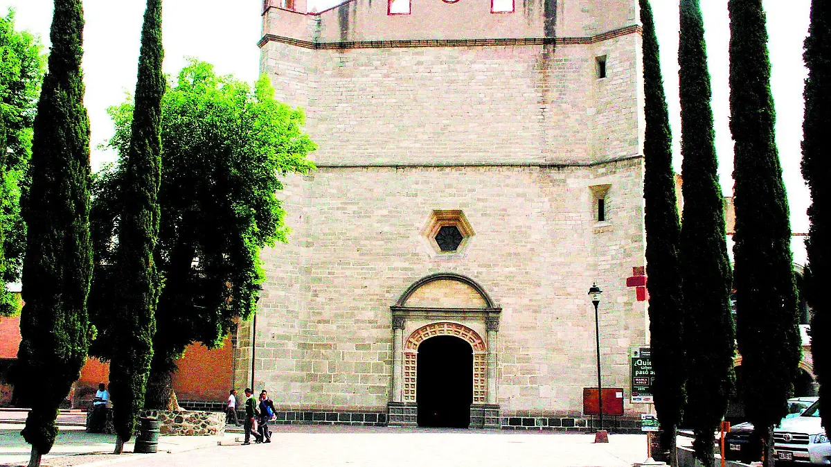 RECIBIRAN A LA VIRGEN