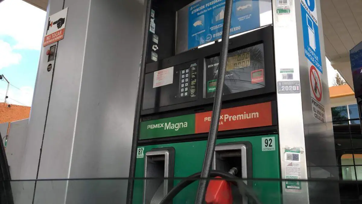 GASOLINA (2)