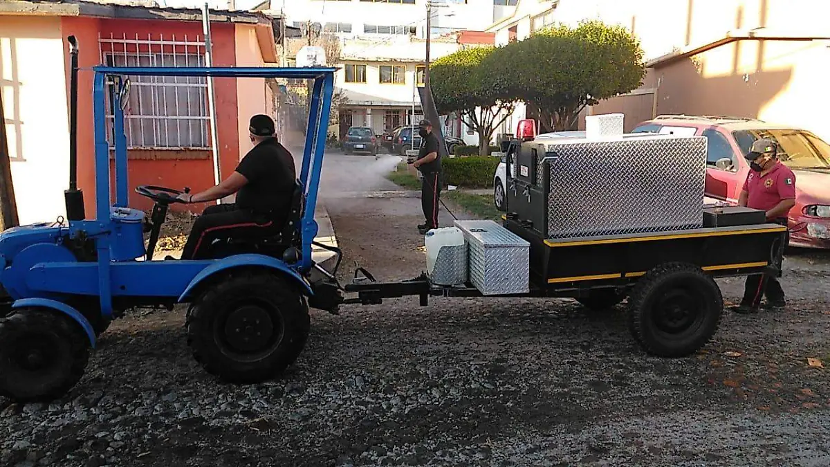 RECORREN CALLES HIGIENIZANDO (5)
