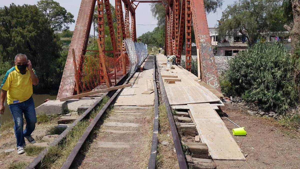 3 OBRAS INCONCLUSAS PUENTE TREN