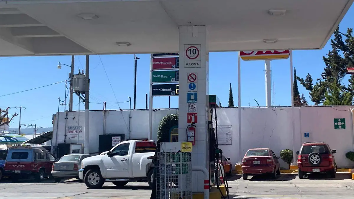 GASOLINA (1)