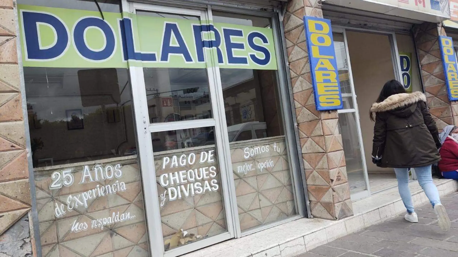 dolares