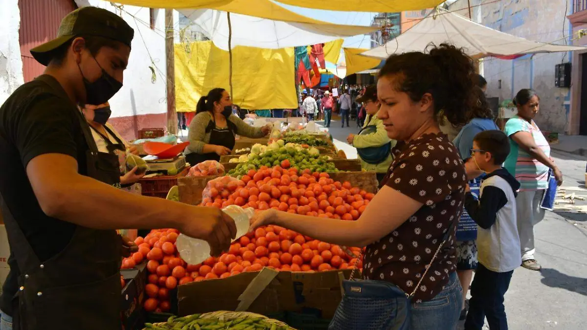 TIANGUISAPAN25