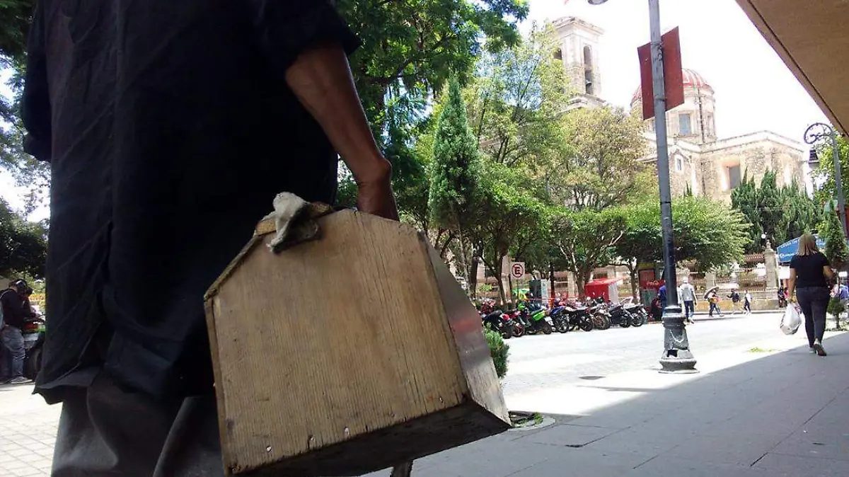 CAJÓN DE BOLERO (4)