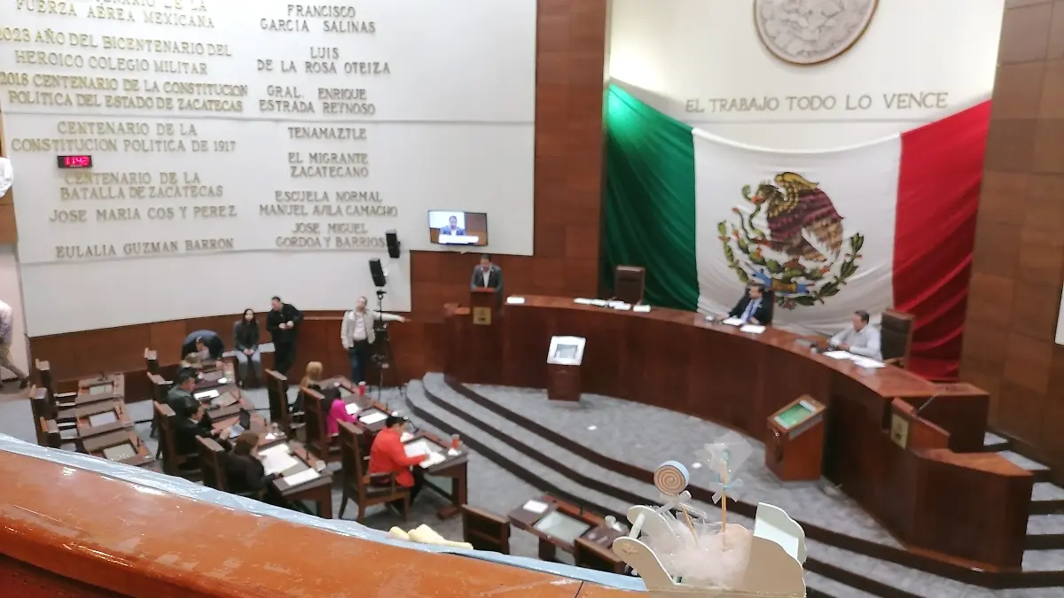 Sesión en la legisatura de Zacatecas