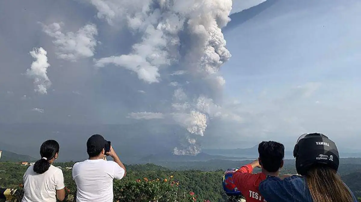 volcan-filipinas-afp