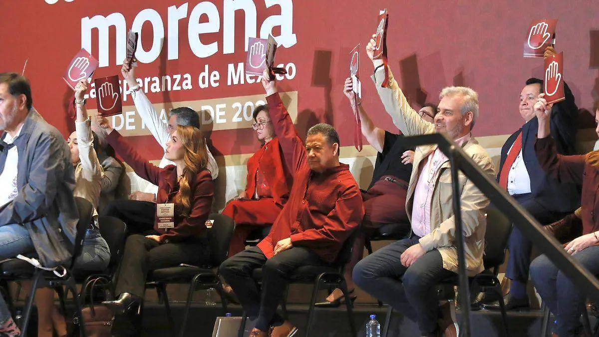MENCHACA04 CUE